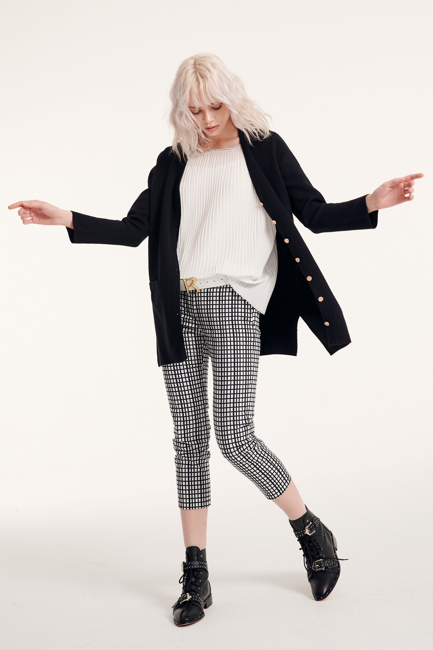 Knitted mid-length coat,Outerwear,Rayon,Season (AW) Look,Knitted,Knitted coats,Overcoats,Long sleeve outerwear,Black outerwear