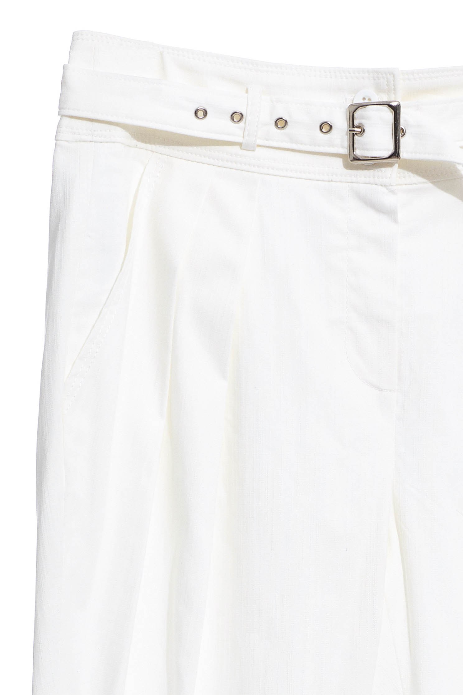 白色打折腰帶女人設計長褲白色打折腰帶女人設計長褲,春夏穿搭,白色褲子,長褲