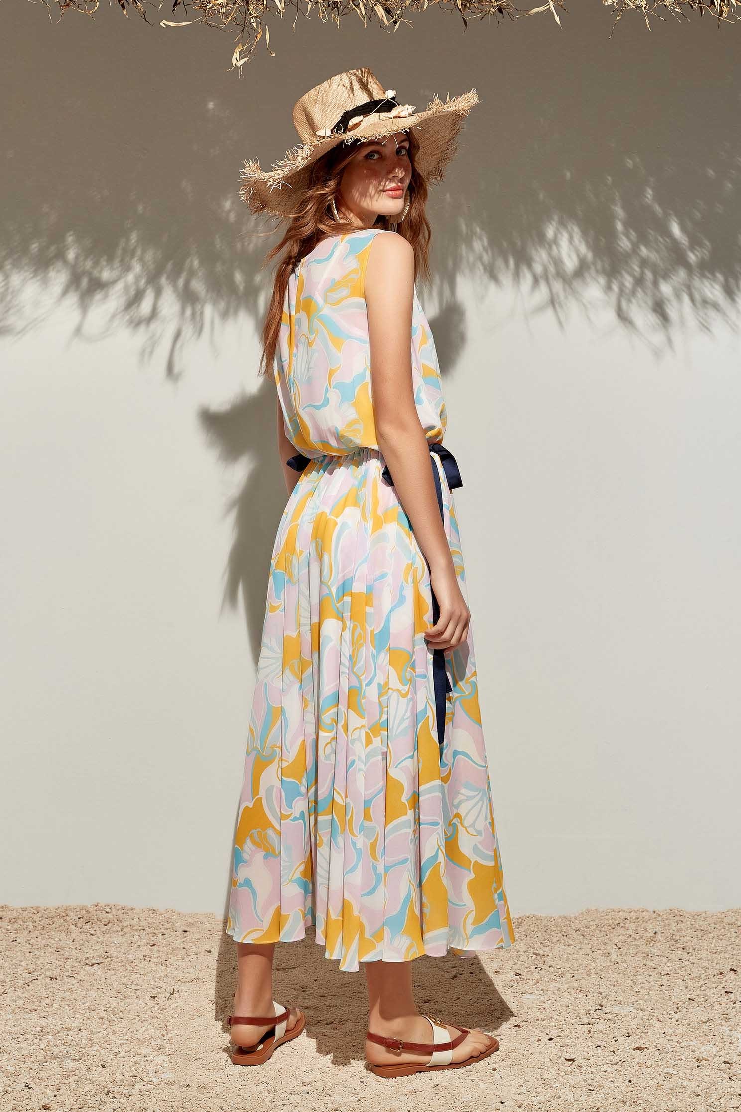 Side straps long dress with tight waist,Dresses,Under shirts,Season (SS) Look,coolsummer,Sleeveless dresses,iROO LIVE,Valentine,Maxi dresses
