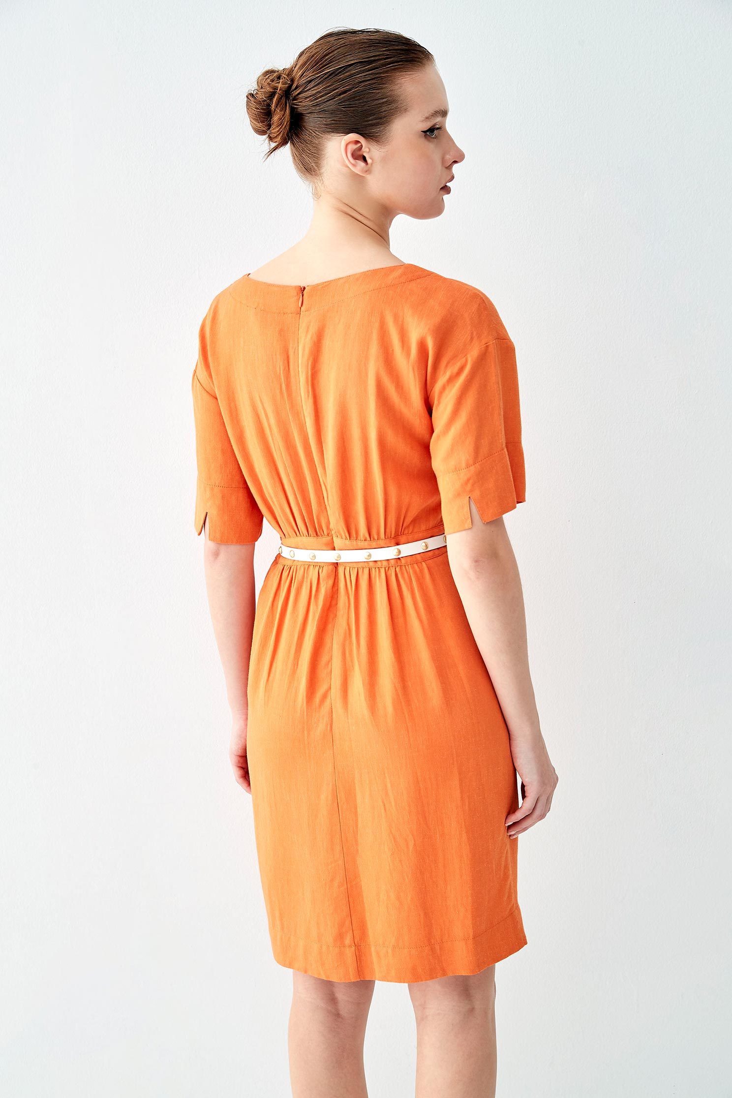 橘色翻領洋裝橘色翻領洋裝,一般洋裝,春夏穿搭,短袖洋裝,舒適主義