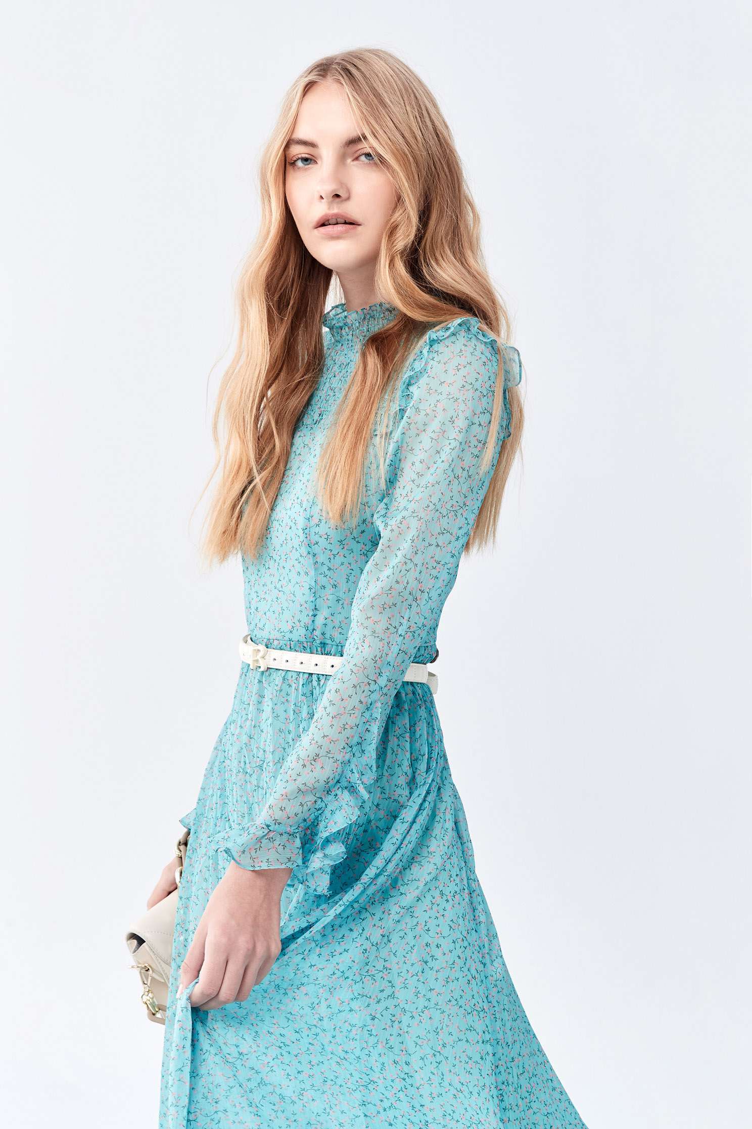 Small crumbs with lotus leaves,Outfit of the Day,Dresses,Dress to Impress,Chiffon dresses,Floral dresses,Season (AW) Look,Cutwork details dresses,Maxi dresses,Long sleeve dresses,Chiffon,Chiffon dresses
