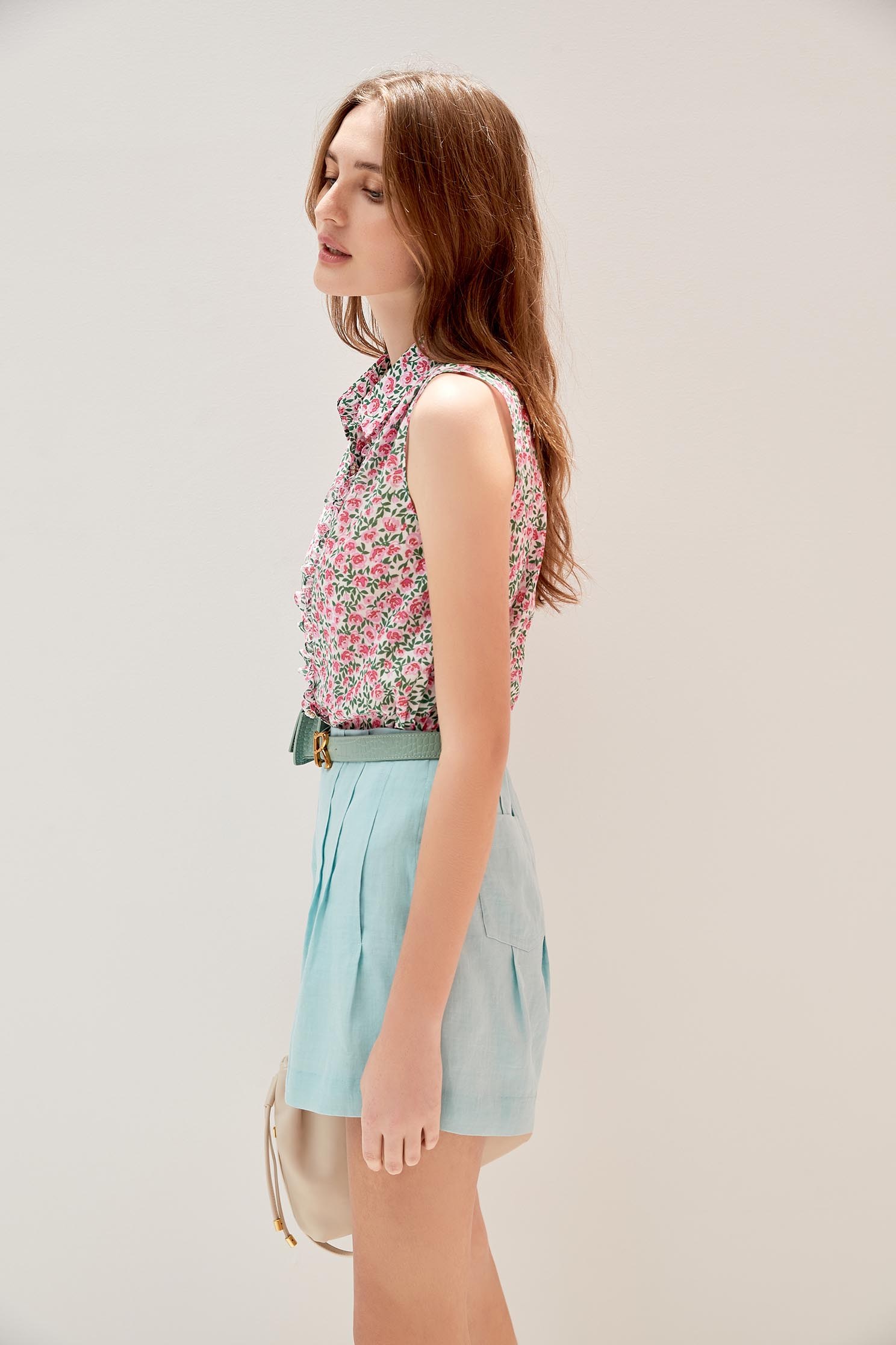 Cotton vest-style top with small red floral print,Tops,Tops,Season (SS) Look,Sleeveless tops,Pink,Tops,Blouses