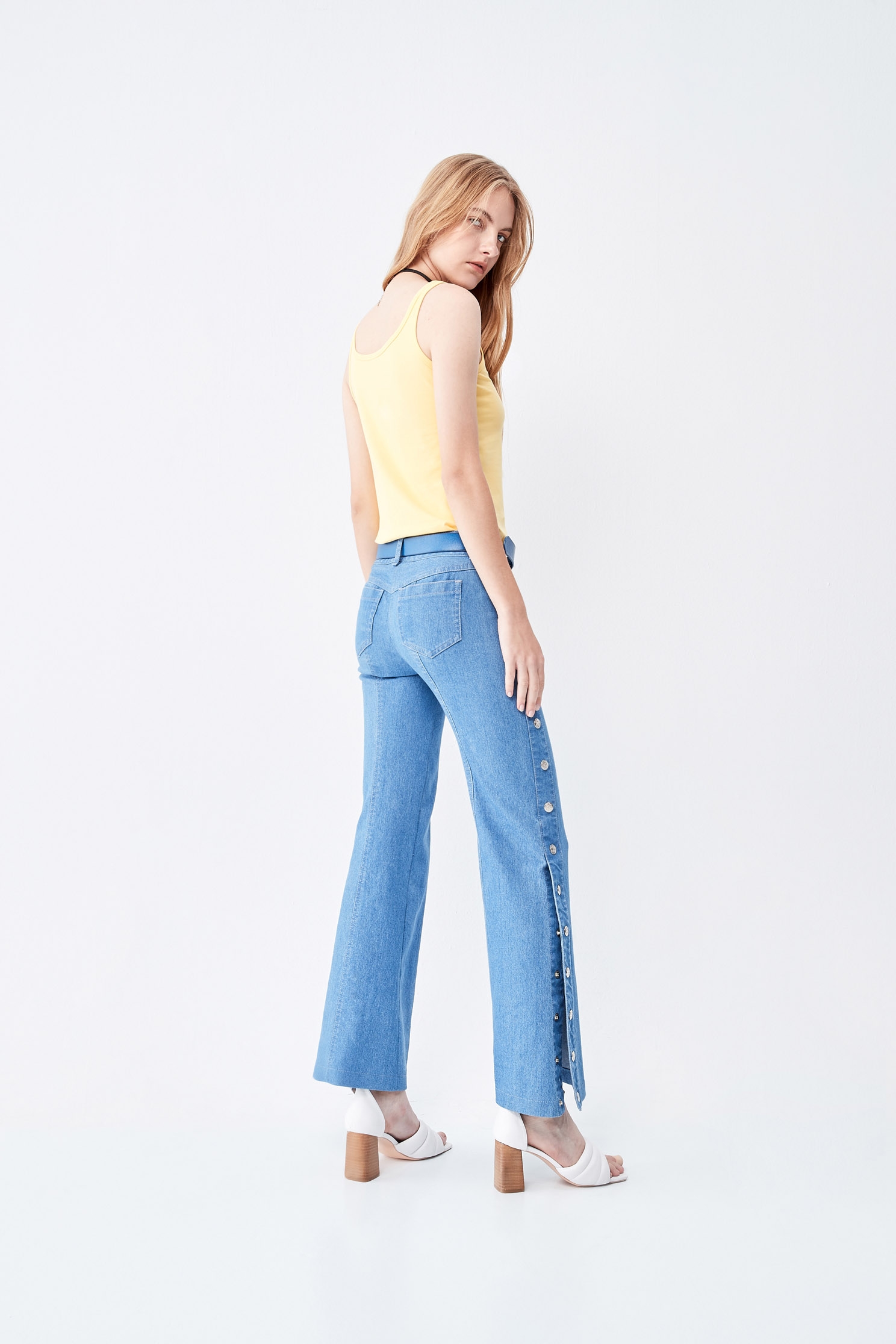 Large U collar vest,T-shirts,Outfit of the Day,Tops,Tops,White tops,White tops,Season (AW) Look,Pink,Cotton,Embroidered,Tops