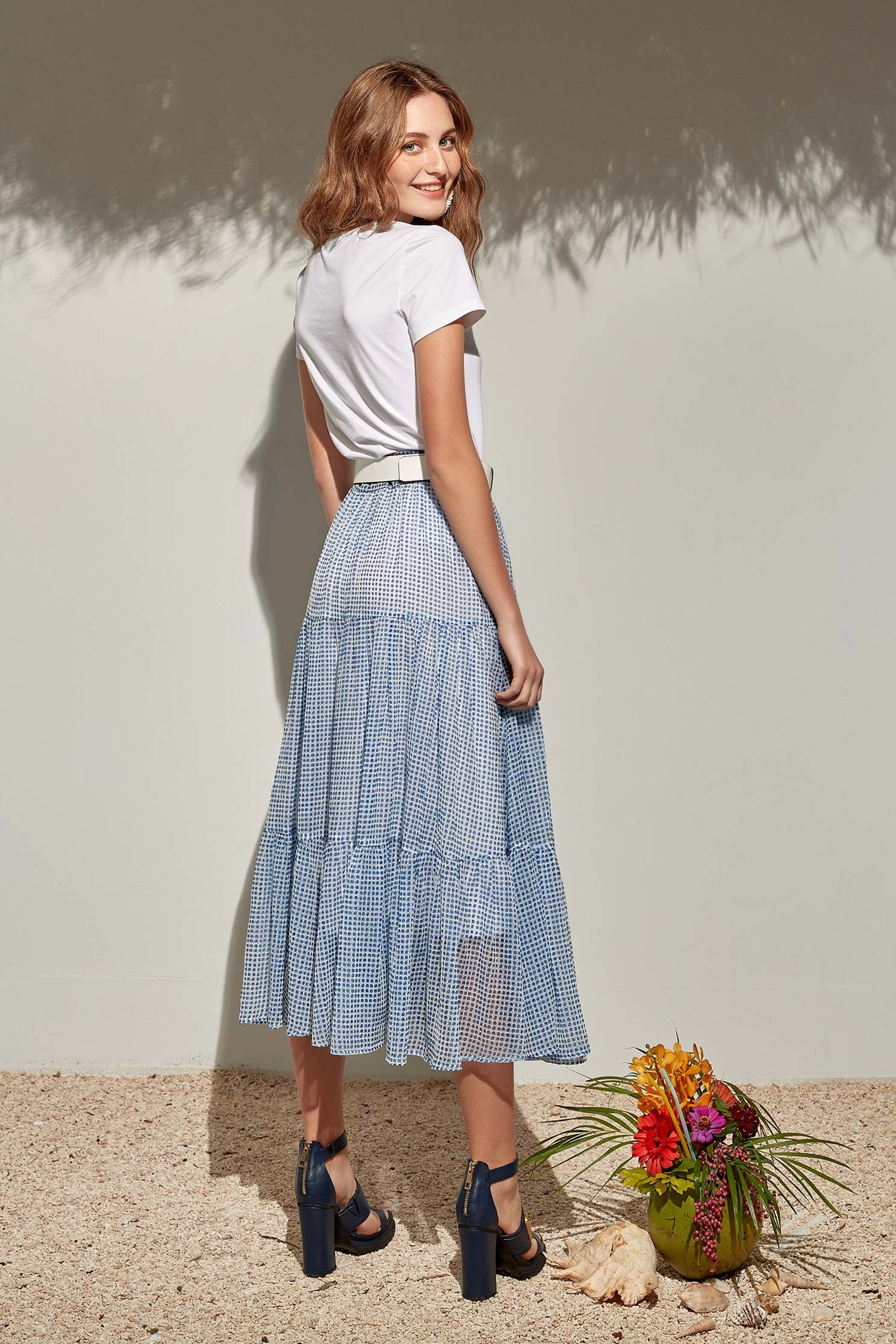 Classic white T-shirt with text embroidery,T-shirts,Tops,Embroidered,WorkFromHome,Season (SS) Look,Cotton