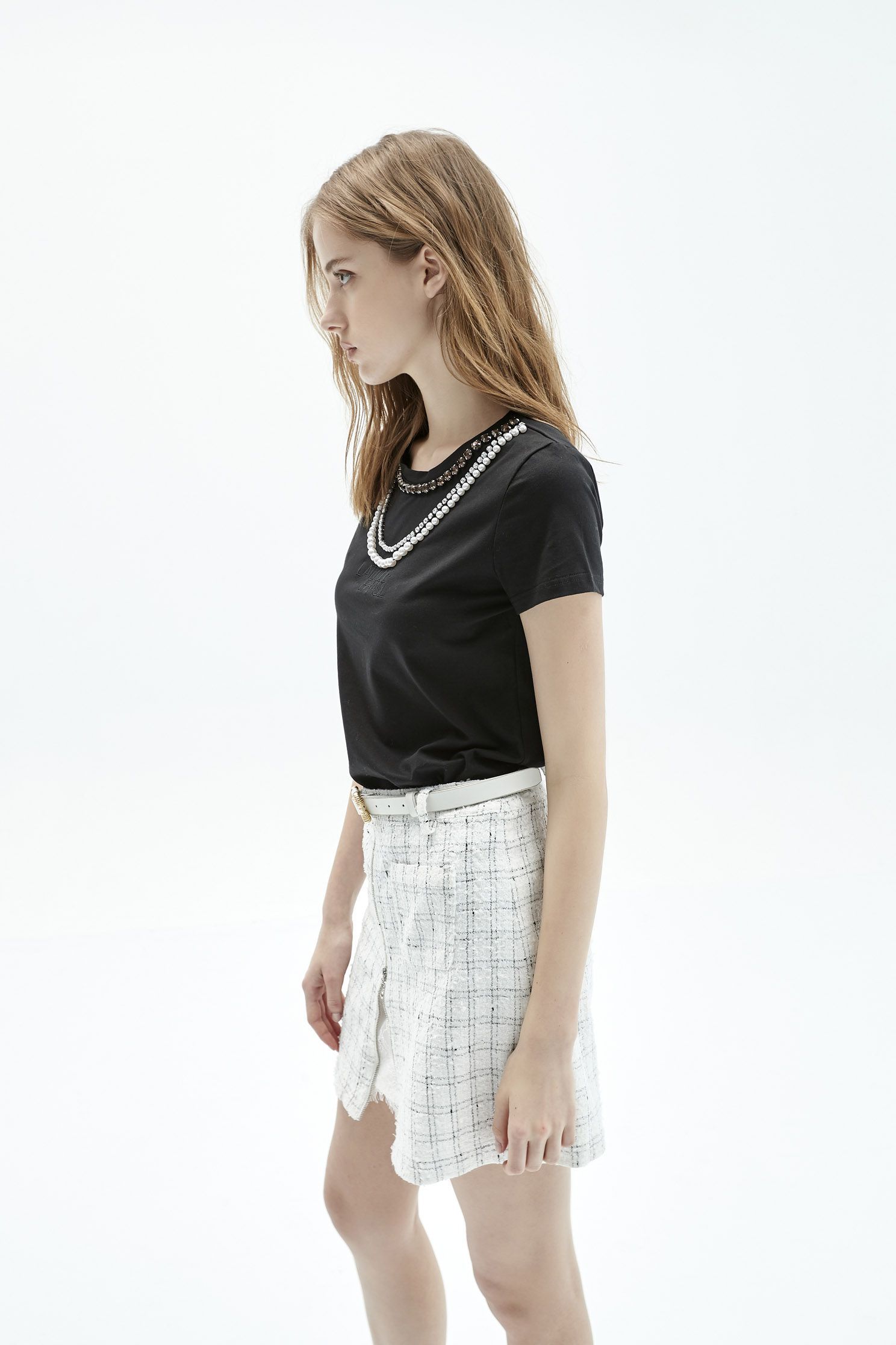 T-shirt with faux pearls necklace,T-shirts,T-shirts,Embroidered,Season (SS) Look,Cotton,Necklaces