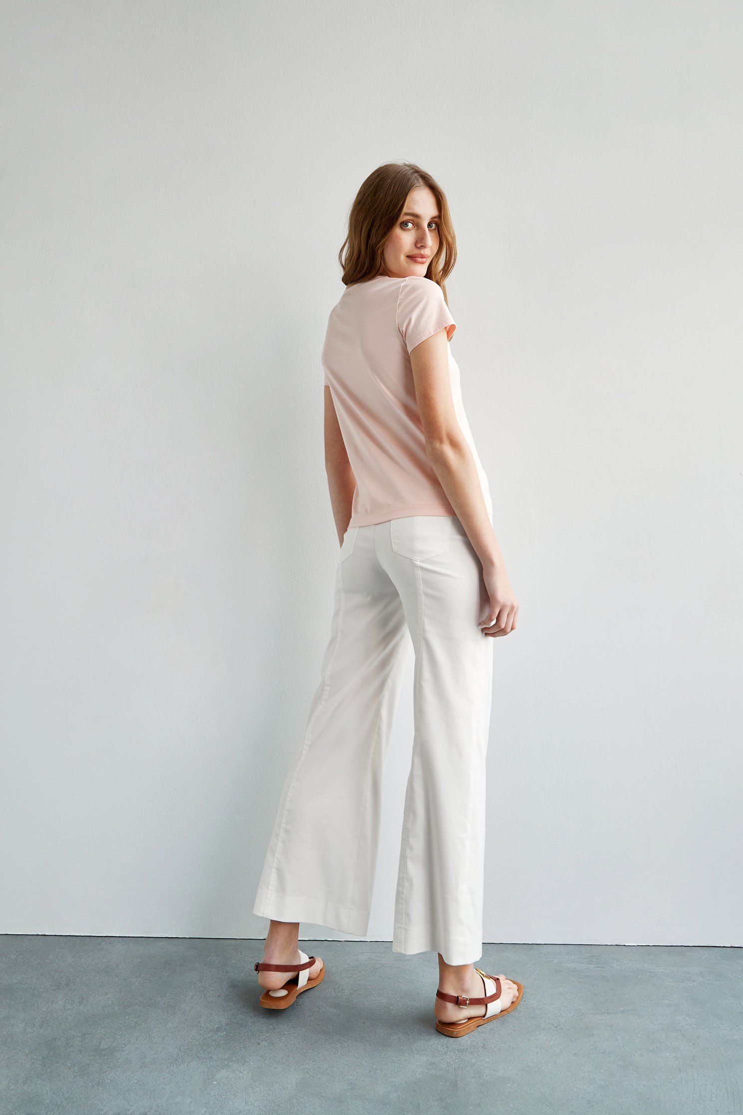 Embroidered T-shirt top with text,T-shirts,T-shirts,Tops,Embroidered,Online Exclusive,Season (SS) Look,Cotton
