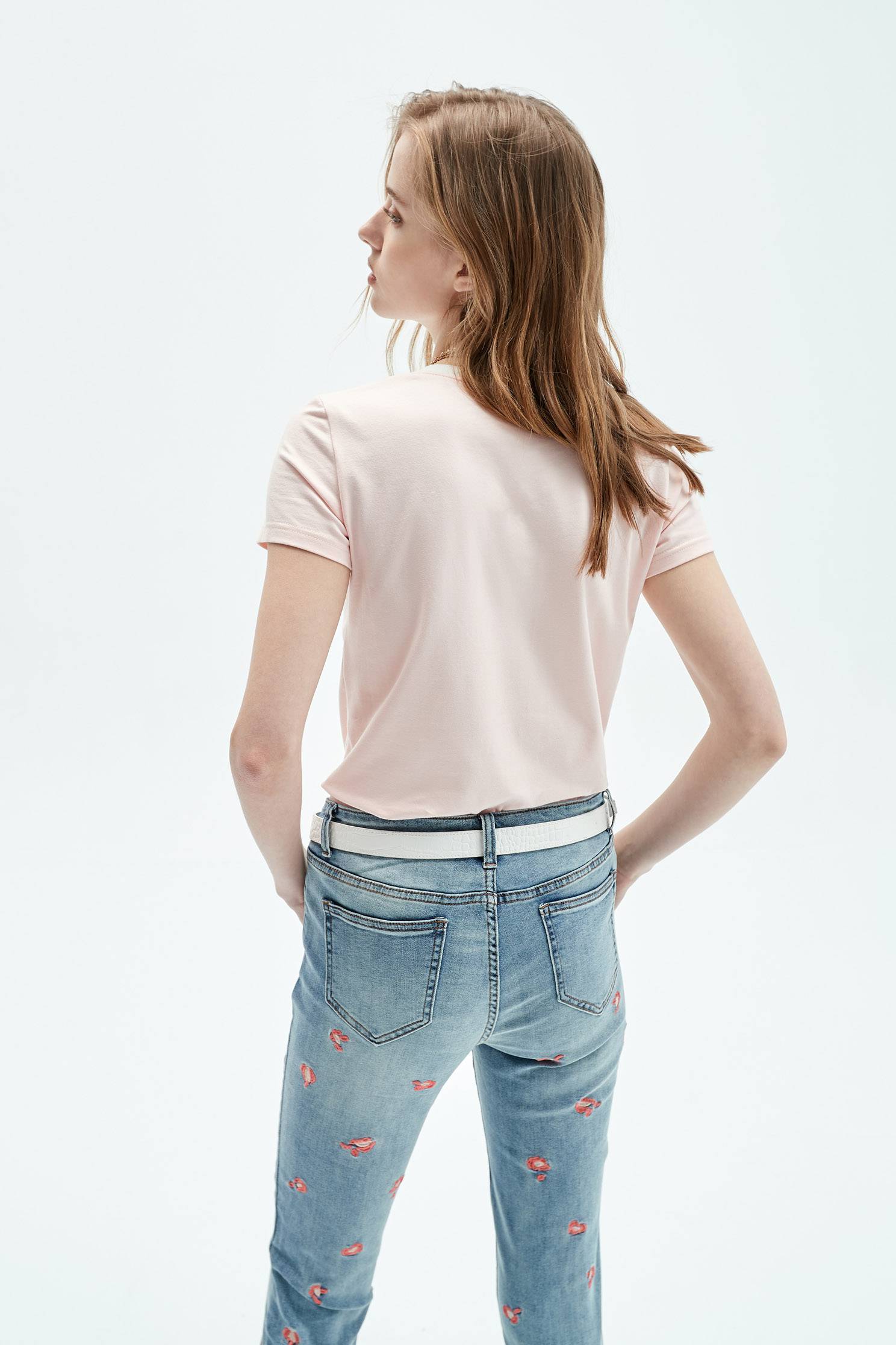 T-shirt with silver text,T-shirts,T-shirts,Online Exclusive,Season (SS) Look