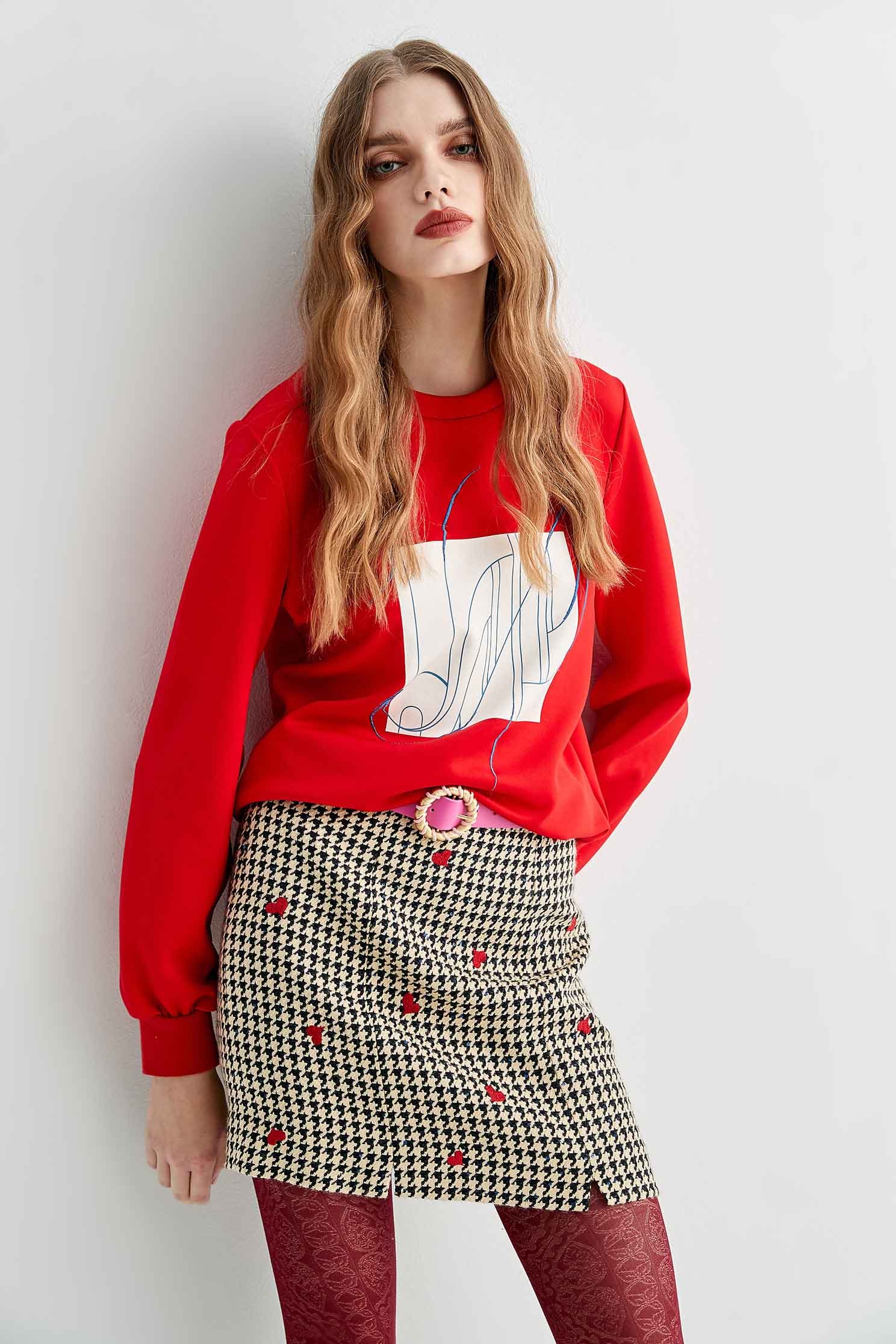 Embroidered printed red guard,Tops,Embroidered,Embroidered tops,Round neck tops,Rayon,Season (SS) Look,Season (AW) Look,Embroidered,Embroidered tops,Sweaters,Long sleeve tops,Lucky Red
