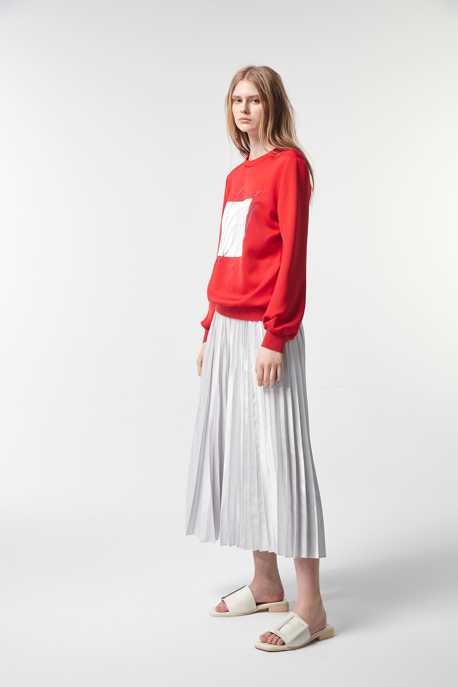 Embroidered printed red guard,Tops,Embroidered,Embroidered tops,Round neck tops,Rayon,Season (SS) Look,Season (AW) Look,Embroidered,Embroidered tops,Sweaters,Long sleeve tops,Lucky Red