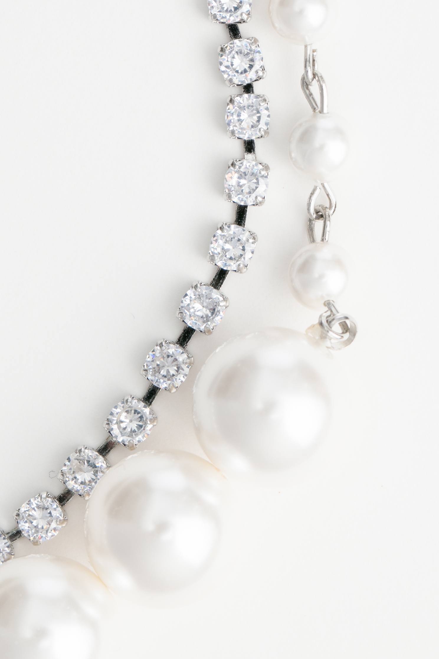 雙層鑽飾珍珠短項鍊雙層鑽飾珍珠短項鍊,珍珠,秋冬穿搭,項鍊,飾品