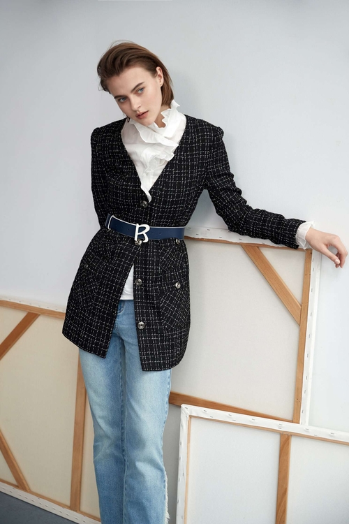 Midi- V-neck yarn coat