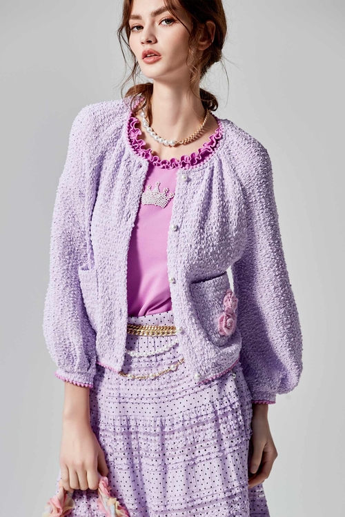 露莓色泡泡紋外套,時髦成套搭配