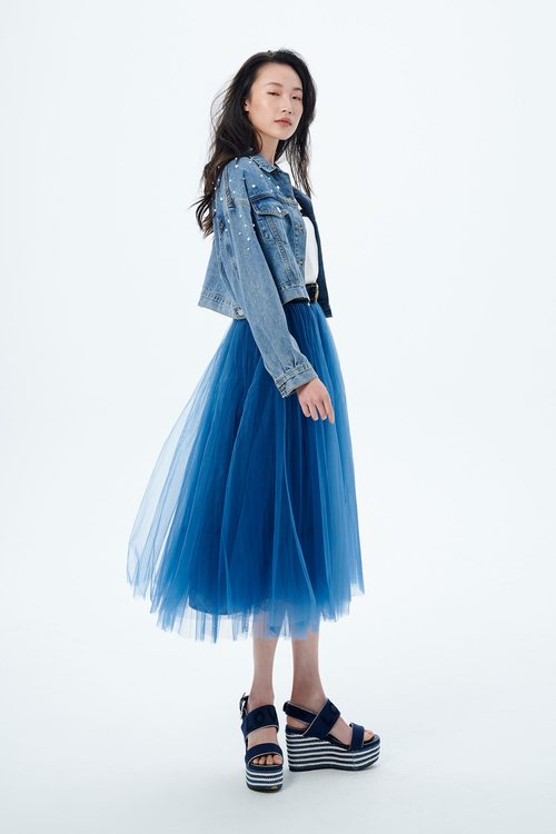 Layered mesh yarn skirt