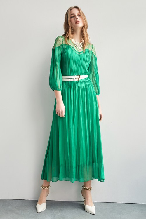 Chiffon long dress with pleated detail