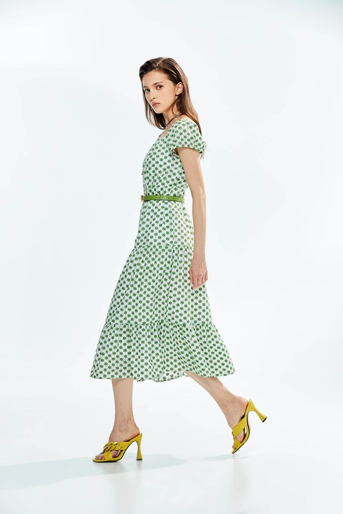 綠棉花朵刺繡洋裝,刺繡洋裝