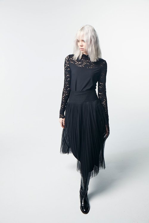 Lace long-sleeved heating top