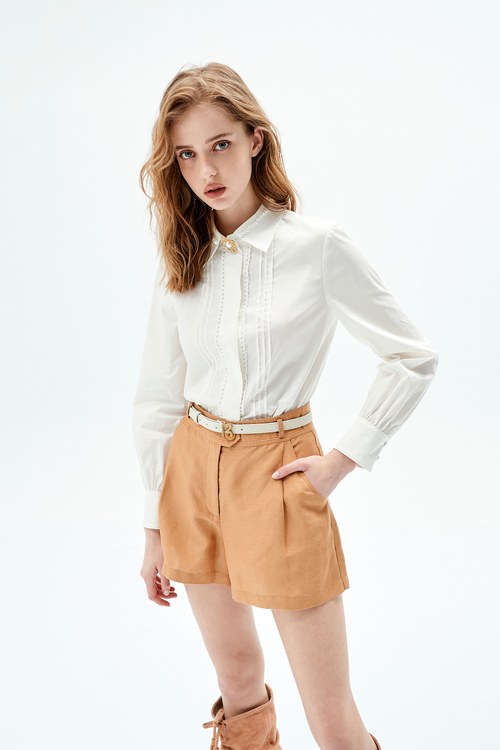 Shirt top with faux pearls collar