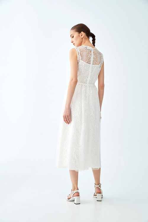 清新鏤空刺繡長洋裝,白色洋裝